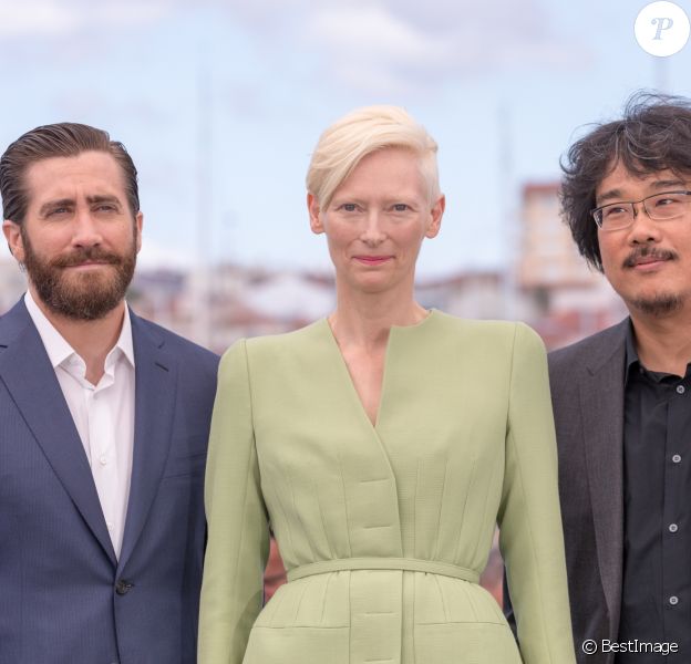 Jake Gyllenhaal, Tilda Swinton et Hee-Bong Byun - Photocall du fim "Okja" lors du 70e Festival International du Film de Cannes, France, le 19 mai 2017. © Borde-Jacovides-Moreau/Bestimage