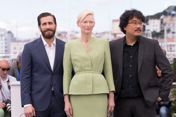 Jake Gyllenhaal, Tilda Swinton et Hee-Bong Byun - Photocall du fim "Okja" lors du 70e Festival International du Film de Cannes, France, le 19 mai 2017. © Borde-Jacovides-Moreau/Bestimage