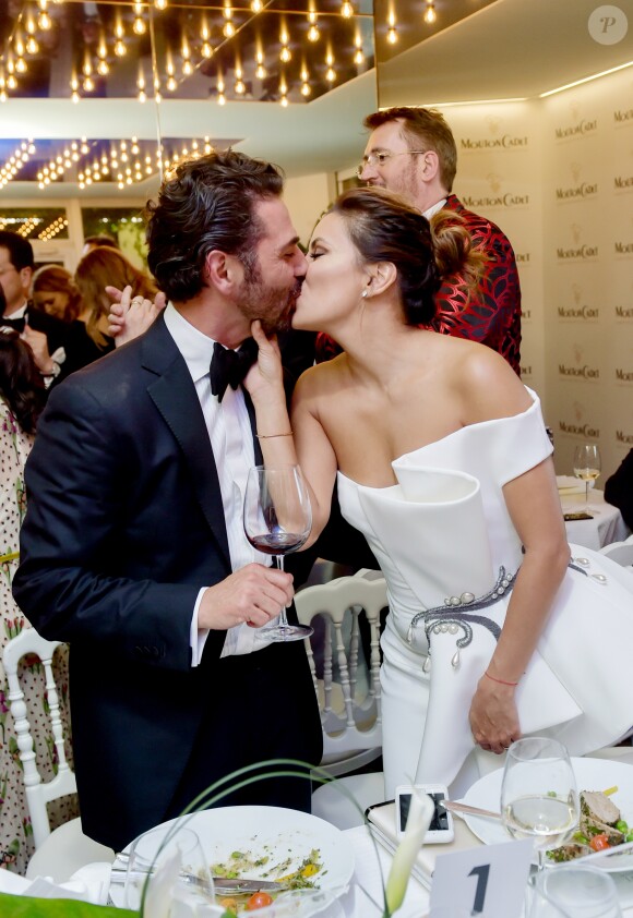 Exclusif - Eva Longoria et son mari Jose Baston  - 6e dîner du Global Gift Initiative à l'espace "Mouton Cadet Wine Bar" sur le toit du Palais des Festivals, lors du 70e Festival International du Film de Cannes, le 19 mai 2017.© Giancarlo Gorassini/Bestimage