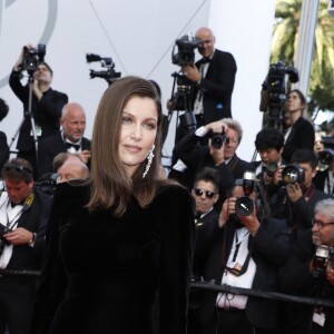 Laetitia Casta - Montée des marches du film "The Meyerowitz Stories" lors du 70ème Festival International du Film de Cannes. Le 21 mai 2017. © Borde-Jacovides-Moreau/Bestimage