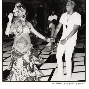 Beyoncé et son mari Jay Z lors de la baby-shower organisée pour la prochaine naissance des jumeaux - Photo publiée sur Instagram le 22 mai 2017