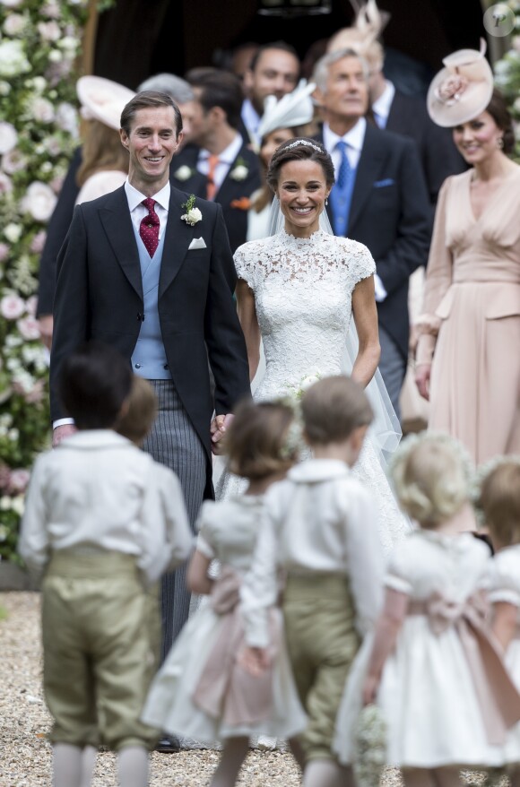 Pippa Middleton et James Matthews ont célébré leur mariage le 20 mai 2017 en l'église St Mark à Englefield dans le Berkshire, en Angleterre, puis à l'occasion d'une fête chez les Middleton, à Bucklebury. Les jeunes mariés se sont ensuite envolés pour leur lune de miel en Polynésie française.
