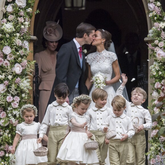 Pippa Middleton et James Matthews ont célébré leur mariage le 20 mai 2017 en l'église St Mark à Englefield dans le Berkshire, en Angleterre, puis à l'occasion d'une fête chez les Middleton, à Bucklebury. Les jeunes mariés se sont ensuite envolés pour leur lune de miel en Polynésie française.