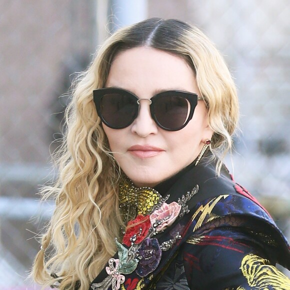 Madonna a choisi un look coloré pour assister au Billboard Women Music 2016 à New York le 9 décembre 2016.