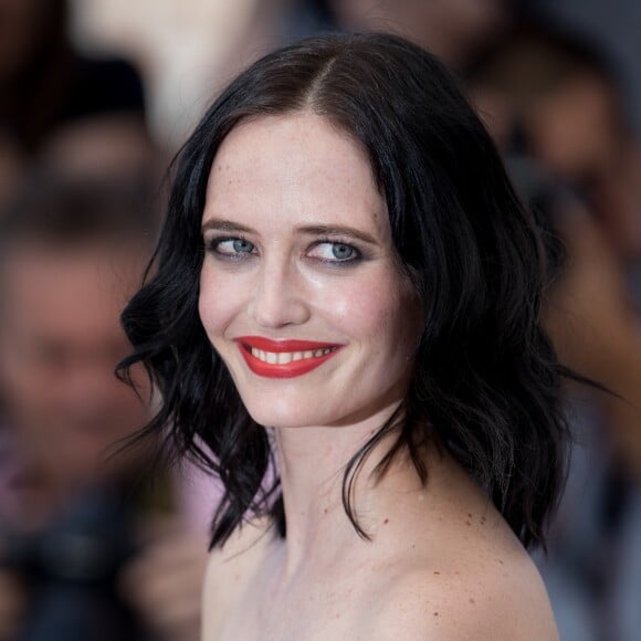 Eva Green - Photocall du film "D'Après Une Histoire Vraie" lors du 70e Festival International du Film de Cannes le 27 mai 2017