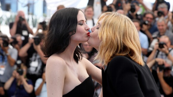 Cannes 2017: Emmanuelle Seigner, Eva Green et un baiser fougueux devant Polanski