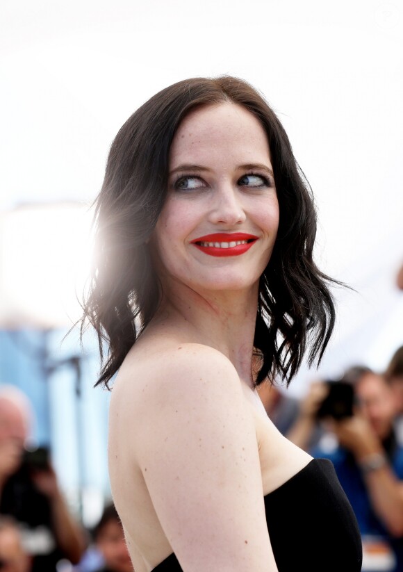 Eva Green au photocall de "D'Après Une Histoire Vraie" lors du 70e Festival International du Film de Cannes, le 27 mai 2017. © Borde-Jacovides-Moreau/Bestimage