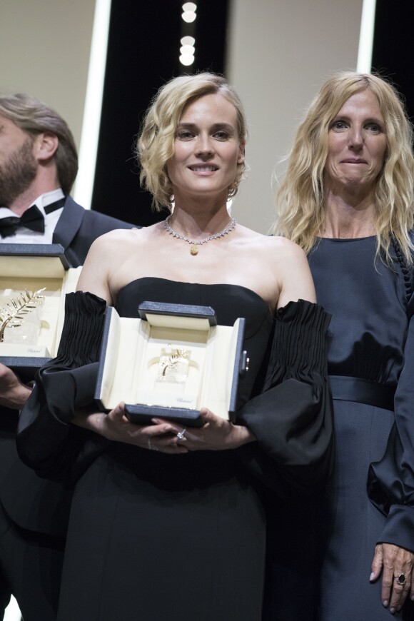 Diane Kruger (Prix d'Interprétation féminine pour le film « In The Fade »), Sandrine Kiberlain - Cérémonie de clôture du 70ème Festival International du Film de Cannes. Le 28 mai 2017. © Borde-Jacovides-Moreau/Bestimage