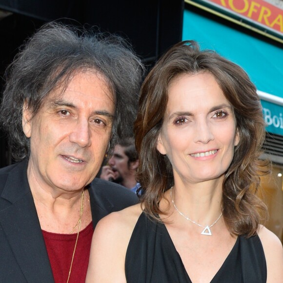 Eric Assous et sa femme - Générale de la pièce "Ça coule de source" écrite par Louis-Michel Colla au théâtre de la Gaîté-Montparnasse à Paris, le 30 mai 2017. © Coadic Guirec/Bestimage