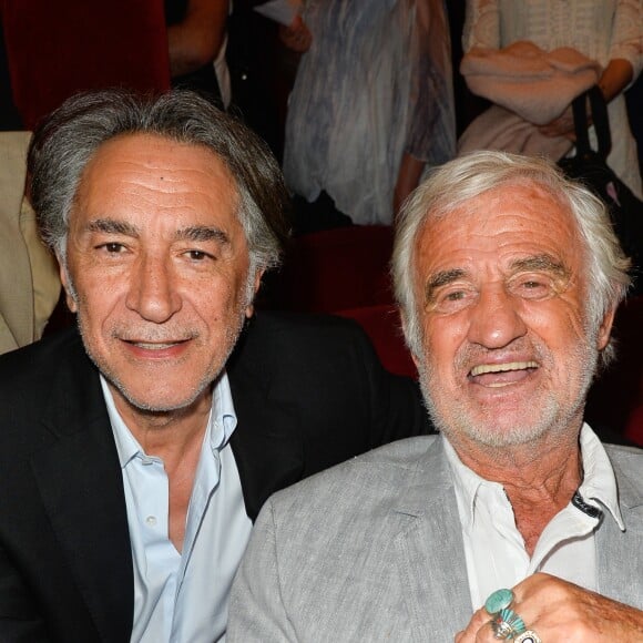 Richard Berry et Jean-Paul Belmondo - Générale de la pièce "Ça coule de source" écrite par Louis-Michel Colla au théâtre de la Gaîté-Montparnasse à Paris, le 30 mai 2017. © Coadic Guirec/Bestimage