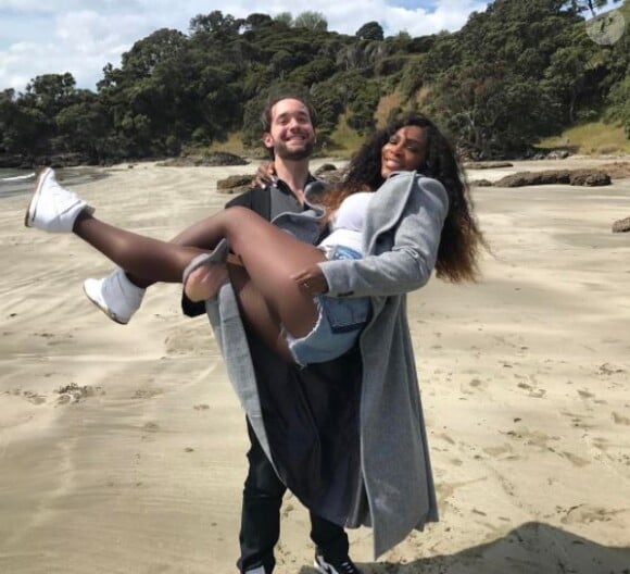 Photo de Serena Williams, enceinte, et son compagnon Alexis Ohanian. Avril 2017.