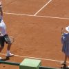 Exclusif - Novak Djokovic s'entraîne sous les yeux de sa femme Jelena Ristic, enceinte, à Marbella en Espagne le 1er mai 2017.