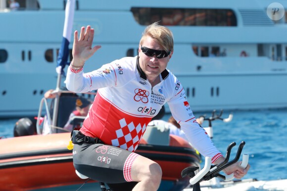 Mika Häkkinen lors de la 1re édition du Riviera Water Bike Challenge disputé en mer entre Nice et Monaco, le 4 juin 2017, au profit des actions de la Fondation Princesse Charlene de Monaco. © Claudia Albuquerque / Bestimage