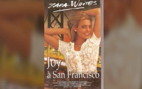 Esther Kooiman à l'époque elle faisait fanstasmer sous le nom de Zara Whites, dans les films érotiques "Joy", une série diffusée par M6.