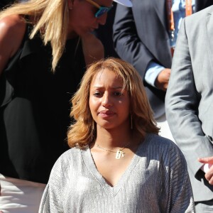 Estelle Mossely (enceinte) - Personnalités dans les tribunes lors des internationaux de France de Roland Garros à Paris. Le 10 juin 2017. © Jacovides - Moreau / Bestimage