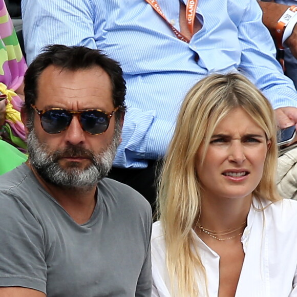 Gilles Lellouche et sa compagne Alizée Guinochet dans les tribunes lors de la finale homme des Internationaux de Tennis de Roland-Garros à Paris, le 11 juin 2017. © Jacovides-Moreau/Bestimage  People during the Roland Garros 2017 French Open in Paris, on June 11th, 2017.11/06/2017 - Paris