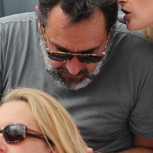 Gilles Lellouche et sa compagne Alizée Guinochet - People dans les tribunes lors de la finale homme des Internationaux de Tennis de Roland-Garros à Paris le 11 juin 2017. © Dominique Jacovides-Cyril Moreau/Bestimage  People during the Roland Garros 2017 French Open men final in Paris, on June 11th, 2017.11/06/2017 - Paris