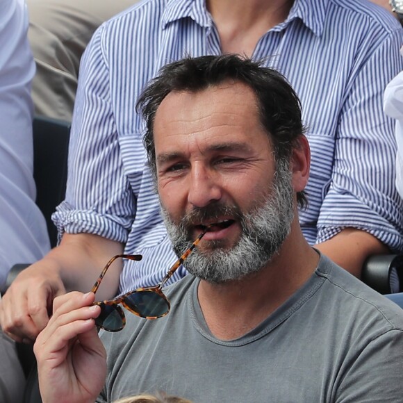Gilles Lellouche et sa compagne Alizée Guinochet - People dans les tribunes lors de la finale homme des Internationaux de Tennis de Roland-Garros à Paris le 11 juin 2017. © Dominique Jacovides-Cyril Moreau/Bestimage  People during the Roland Garros 2017 French Open men final in Paris, on June 11th, 2017.11/06/2017 - Paris