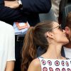 Kevin Trapp et sa compagne Izabel Goulart dans les tribunes lors de la finale homme des Internationaux de Tennis de Roland-Garros à Paris, le 11 juin 2017. © Jacovides-Moreau/Bestimage