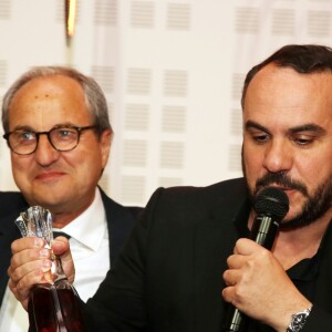 Exclusif - Paul Amsellem et François-Xavier Demaison lors de la seconde édition de 'Les plumes d'Or du Vin et de la gastronomie' au Pavillon Cambon à Paris le 13 Juin 2017. © Denis Guignebourg/BestImage