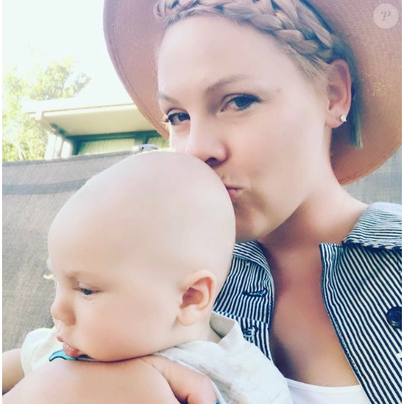Pink a publié une photo d'elle et son fils Jameson sur sa page Instagram au mois de mai 2017