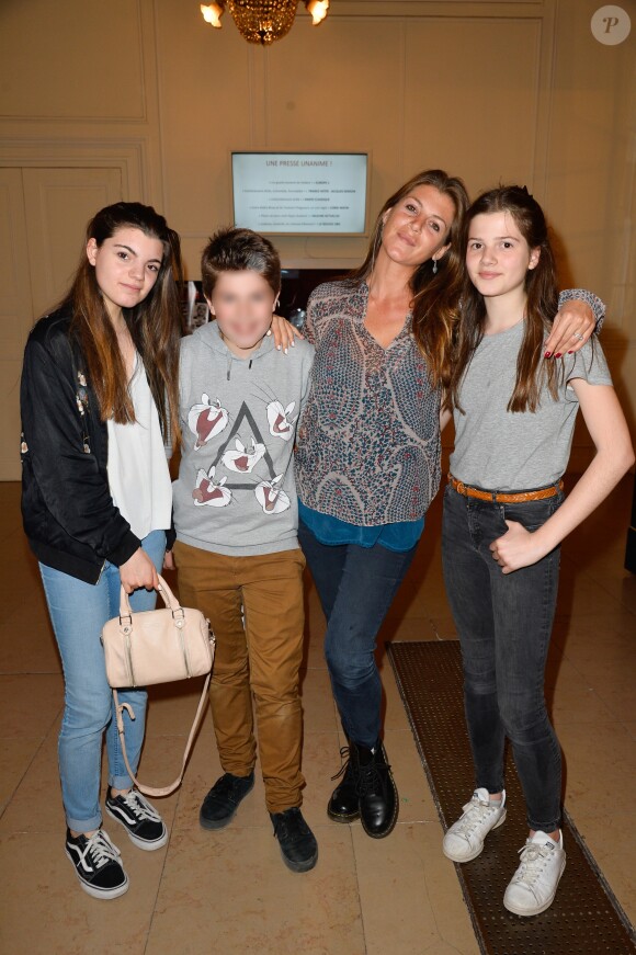 Exclusif - Aurore Castaldi avec ses filles Jade et Louise et Enzo l'un des fils de son mari B. Castaldi - Invités et People lors de l'enregistrement de l'émission "On se refait Palmade" au Théâtre de Paris, qui sera diffusée le 16 juin sur France 3, le 22 mai 2017. Coadic Guirec/Bestimage