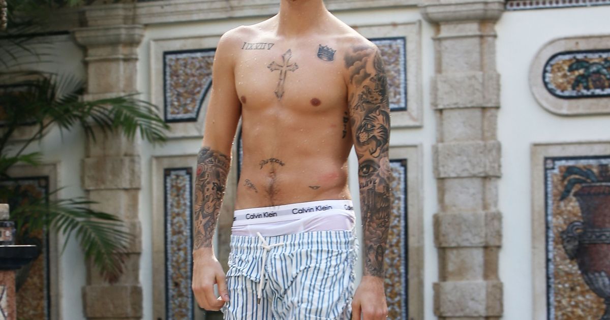  Justin  Bieber  d voile son nouveau surprenant tatouage  et 