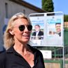 Marie Sara, candidate "La République En Marche" pour les législatives dans la 2ème circonscription du Gard, a fait le tour de différents bureaux de vote pendant la journée du second tour le 18 juin 2017, en compagnie de sa suppléante Katy Guyot et de son directeur de campagne Manuel Gabari. Marie Sara a été battue par Gilbert Collard, député FN sortant, par 123 voix d'écart.