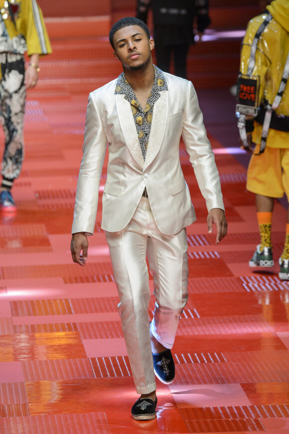 Diggy Simmons (fils de Rev Run et Valerie Vaughn) - Défilé de mode Dolce & Gabbana, collection masculine printemps-été 2018 à Milan. Le 17 juin 2017.