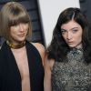 Taylor Swift et la chanteuse Lorde à la soirée "Vanity Fair Oscar Party" après la 88ème cérémonie des Oscars à Hollywood, le 28 février 2016.