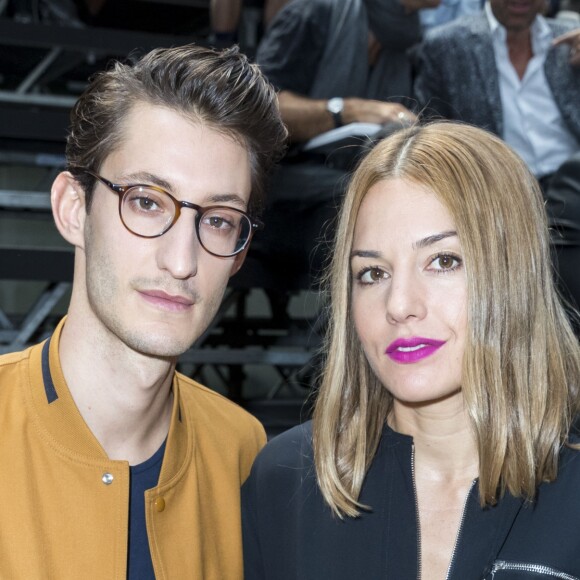 Pierre Niney et sa compagne Natasha Andrews - People au défilé Dior Prêt-à-Porter Homme Printemps-Eté 2017 au Tennis Club de Paris, le 25 juin 2016. © Olivier Borde/Bestimage