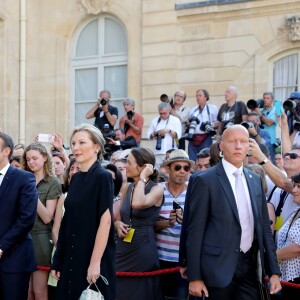 Le Président de la République Française, Emmanuel Macron et sa femme la Première dame Brigitte Macron (Trogneux) accueillent le président de la République de Colombie Juan Manuel Santos et sa femme la Première dame Clemencia Rodriguez au Palais de L'Elysée à Paris, France, le 21 juin 2017. © Dominique Jacovides/Bestimage