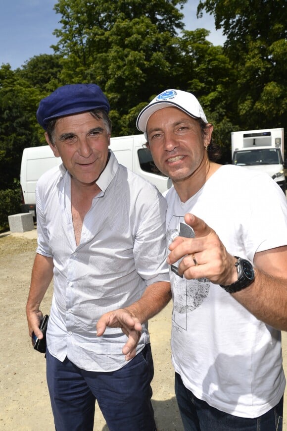 Tex et Philippe Candeloro - Pétanque des stars dans les jardins du Pavillon Gabriel à Paris le 22 juin 2017. © Coadic Guirec / Bestimage