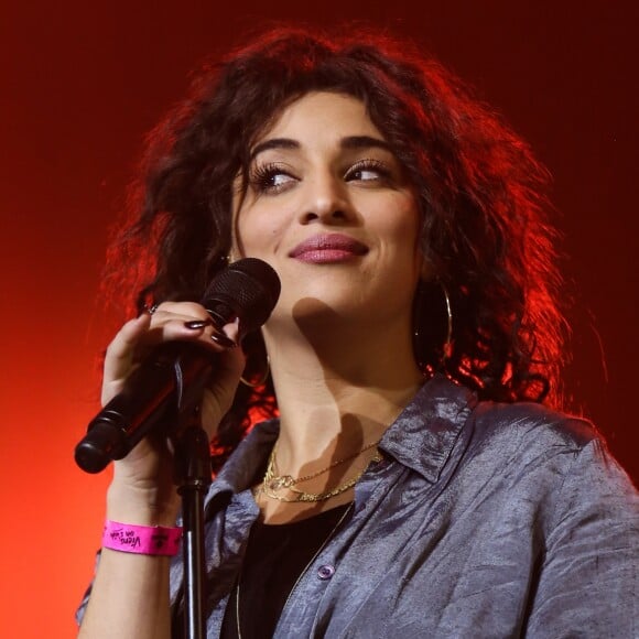 Camélia Jordana lors du premier "meeting-concert" de Printemps Solidaire au Zénith de Paris, France, le 1er février 2017. © Agence/Bestimage