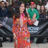 Salma Hayek arrive au "daily show" à New York le 8 juin 2017.