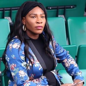 Serena Williams, enceinte, dans les tribunes des internationaux de tennis de Roland Garros à Paris le 2 juin 2017. © Cyril Moreau / Dominique Jacovides / Bestimage