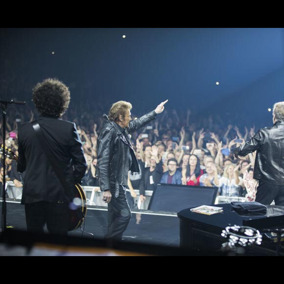 Exclusif : Eddy Mitchell, Johnny Hallyday, Jacques Dutronc - Concert des "Vieilles Canailles" à l'AccorHotels Arena à Paris, le 25 juin 2017. © Olivier Borde/Bestimage