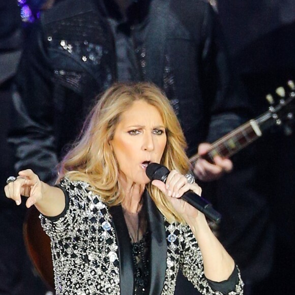 Céline Dion au Stade Matmut à Bordeaux, le 29 juin 2017. © Quentin Salinier-Patrick Bernard/Bestimage