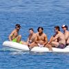 Exclusif - Rafael Nadal passe ses vacances sur son yacht avec ses potes à Formentera en Espagne le 17 juin 2017.