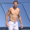 Exclusif - Rafael Nadal passe ses vacances sur son yacht avec ses potes à Formentera en Espagne le 17 juin 2017.