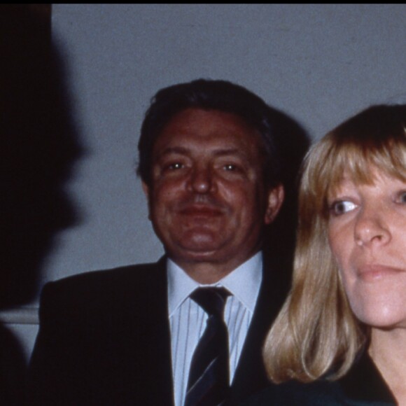 Archives - Jeanne-Marie Martin le jour de son baptême dans les bras de sa marraine Marie-Dominique Culioli, première épouse de Nicolas Sarkozy. A leurs côtés, Jacques Martin (à gauche) et Cécilia Attias (ex-Martin) avec sa fille aînée Judith dans les bras, octobre 1987
