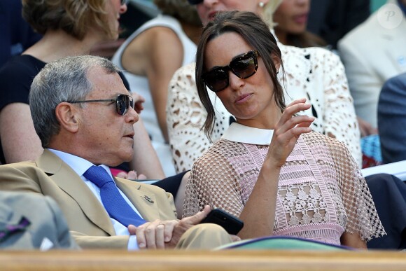 Pippa Middleton dans la loge royale à Wimbledon le 5 juillet 2017. En compagnie de son frère James Middleton, elle a pu notamment applaudir Andy Murray, victorieux lors de son match du second tour.