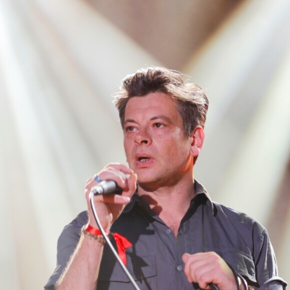 Benjamin Biolay en concert au Fnac Live, Hôtel de Ville de Paris, le 6 juin 2017.
