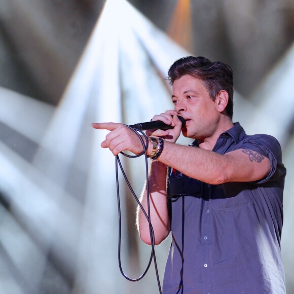 Benjamin Biolay en concert au Fnac Live, Hôtel de Ville de Paris, le 6 juin 2017.