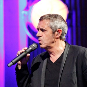 Julien Clerc en concert lors du Fnac Live Festival à l'Hôtel de Ville à Paris, le 6 juillet 2017. © Lise Tuillier/Bestimage