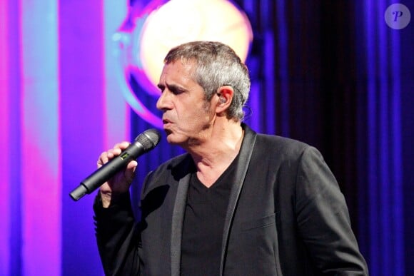 Julien Clerc en concert lors du Fnac Live Festival à l'Hôtel de Ville à Paris, le 6 juillet 2017. © Lise Tuillier/Bestimage