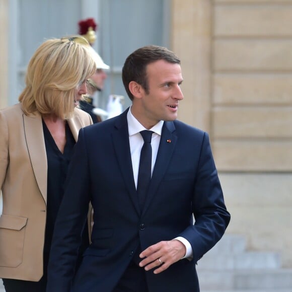 Le président de la République française Emmanuel Macron et sa femme la première dame Brigitte Macron reçoivent le premier ministre d'Australie, Malcolm Turnbull et sa femme Lucy Turnbull pour un dîner de travail au Palais de l'Elysée à Paris, France, le 8 juillet 2017. © Giancarlo Gorassini/Bestimage