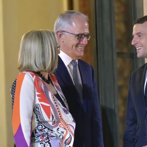 Le président de la République française Emmanuel Macron et sa femme la première dame Brigitte Macron reçoivent le premier ministre d'Australie, Malcolm Turnbull et sa femme Lucy Turnbull pour un dîner de travail au Palais de l'Elysée à Paris, France, le 8 juillet 2017. © Giancarlo Gorassini/Bestimage