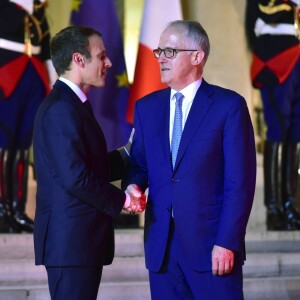 Le président de la République française Emmanuel Macron et sa femme la première dame Brigitte Macron reçoivent le premier ministre d'Australie, Malcolm Turnbull et sa femme Lucy Turnbull pour un dîner de travail au Palais de l'Elysée à Paris, France, le 8 juillet 2017. © Giancarlo Gorassini/Bestimage