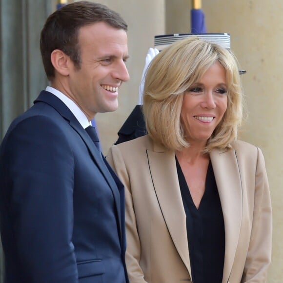 Le président de la République française Emmanuel Macron et sa femme la première dame Brigitte Macron reçoivent le premier ministre d'Australie, Malcolm Turnbull et sa femme Lucy Turnbull pour un dîner de travail au Palais de l'Elysée à Paris, France, le 8 juillet 2017. © Giancarlo Gorassini/Bestimage